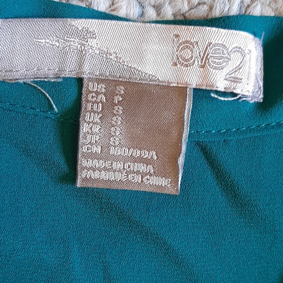 Love2 Green Long Sleeves Top - Picture 10 of 10
